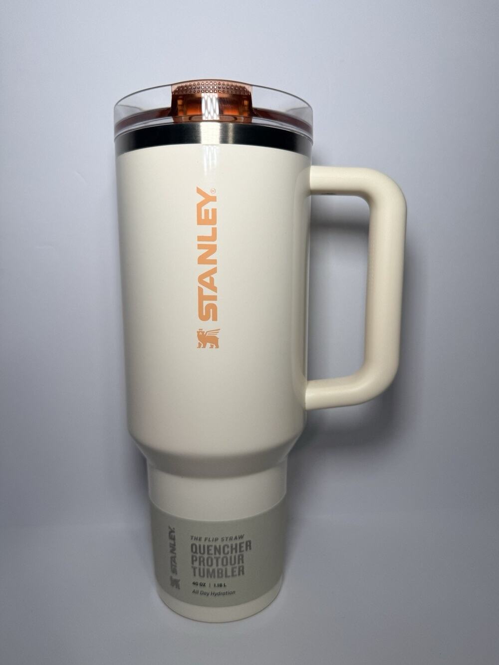 Stanley Limited Edition CREAM APRICOT GLOSS 40oz Protour Flip Straw Tumbler NWT